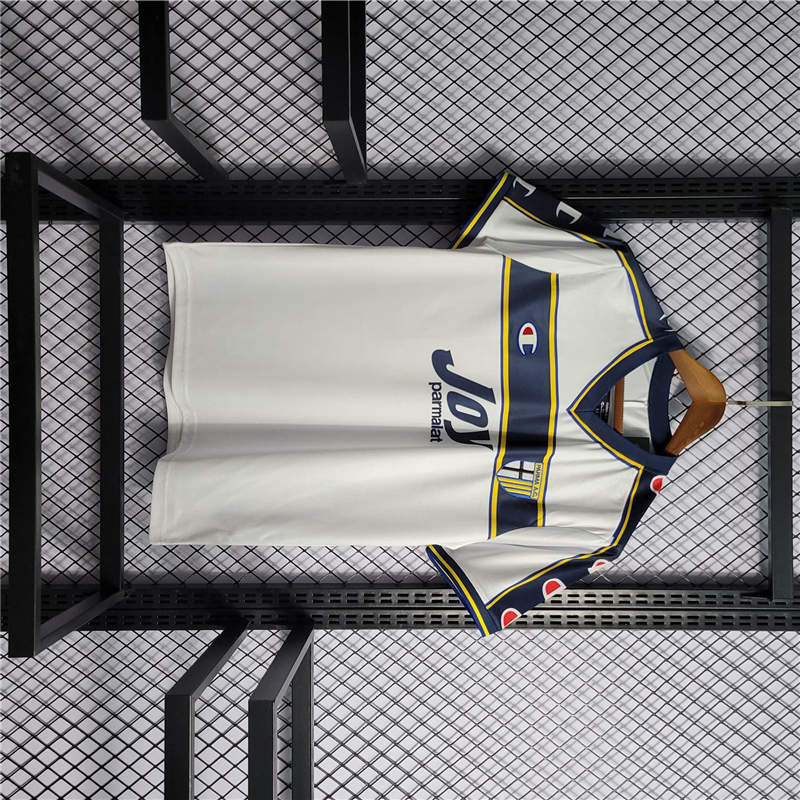 Retro 02-03 Parma away S-XXL