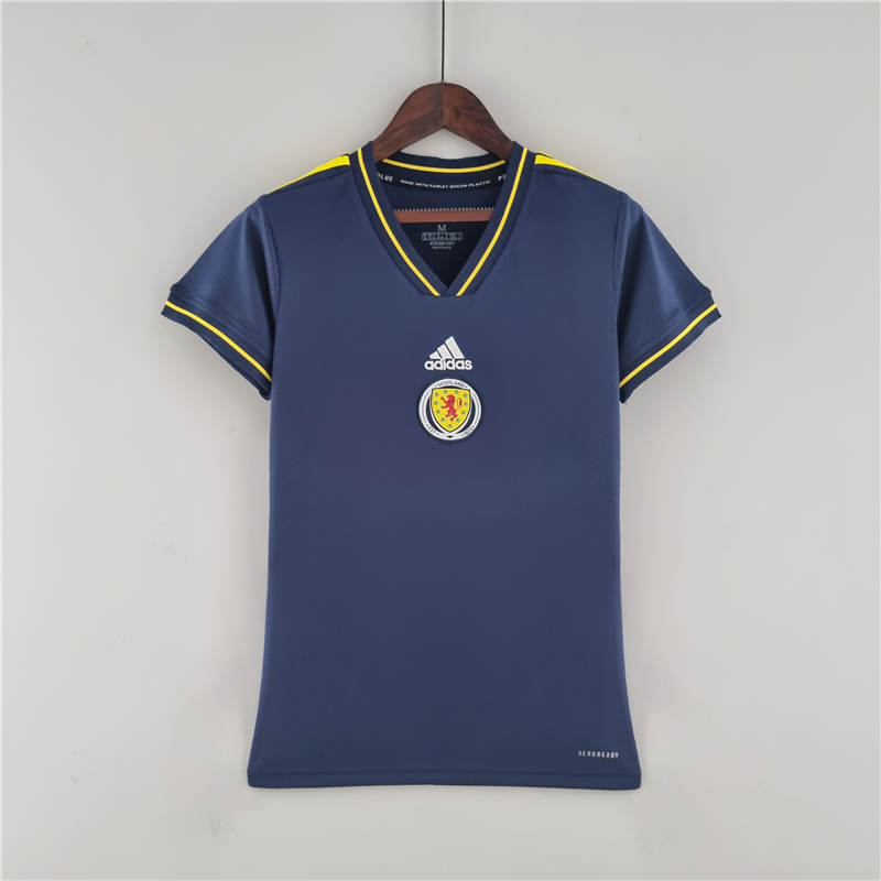 2223 Scotland woman